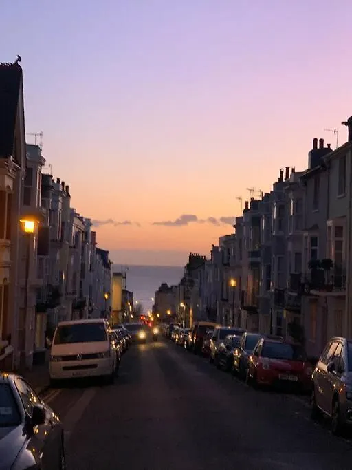 Beautiful Flat Perfect For A Seaside Break! Apartment Brighton